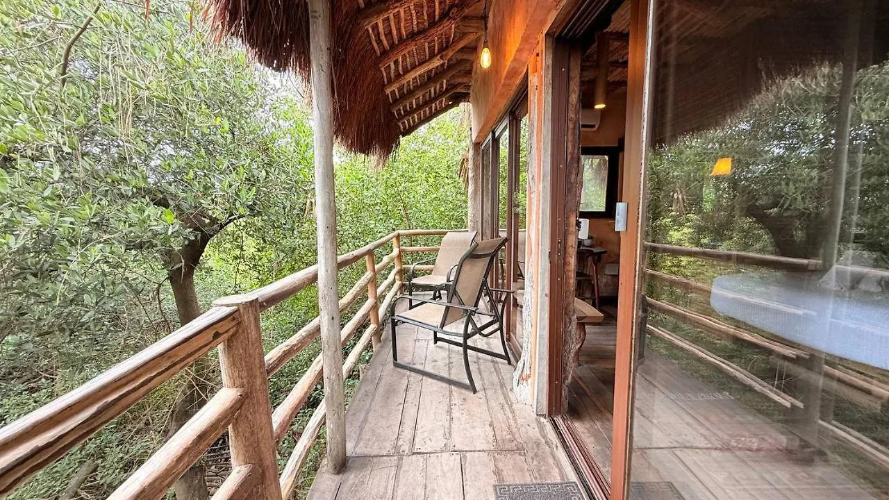 Hippie Chit Jungle Hotel Tulum 4*,