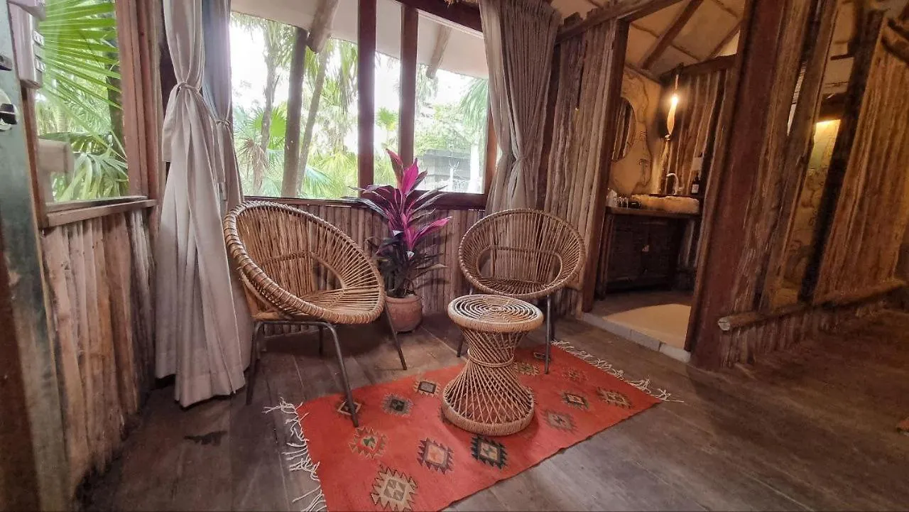 Hippie Chit Jungle Hotel Tulum