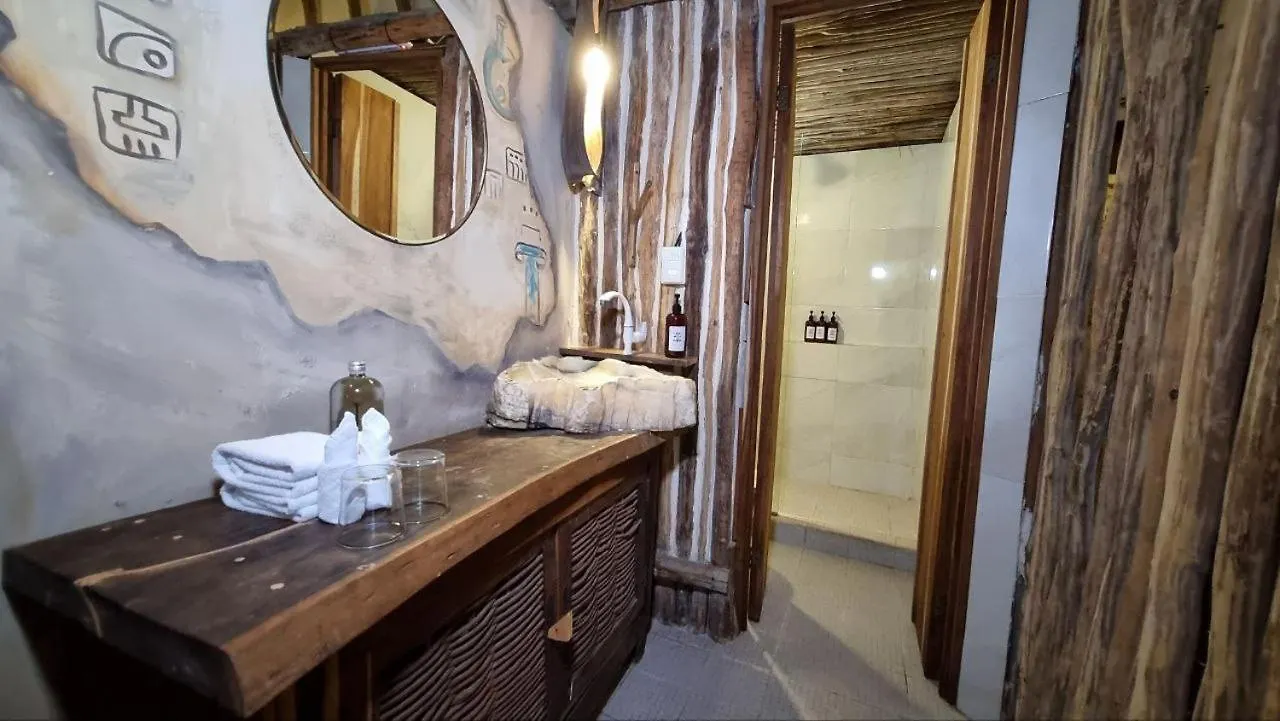Hippie Chit Jungle Hotel Tulum