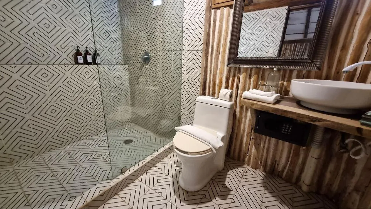 Hippie Chit Jungle Hotel Tulum